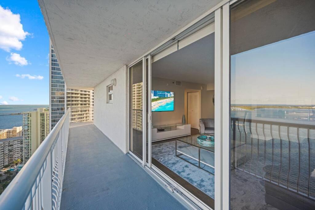 شقة Ocean View 35Th Floor, In The Heart Of ميامي المظهر الخارجي الصورة