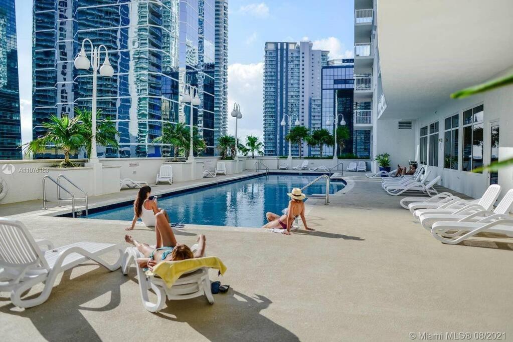 شقة Ocean View 35Th Floor, In The Heart Of ميامي المظهر الخارجي الصورة