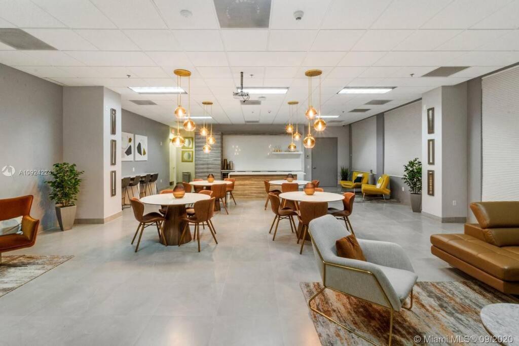 شقة Ocean View 35Th Floor, In The Heart Of ميامي المظهر الخارجي الصورة