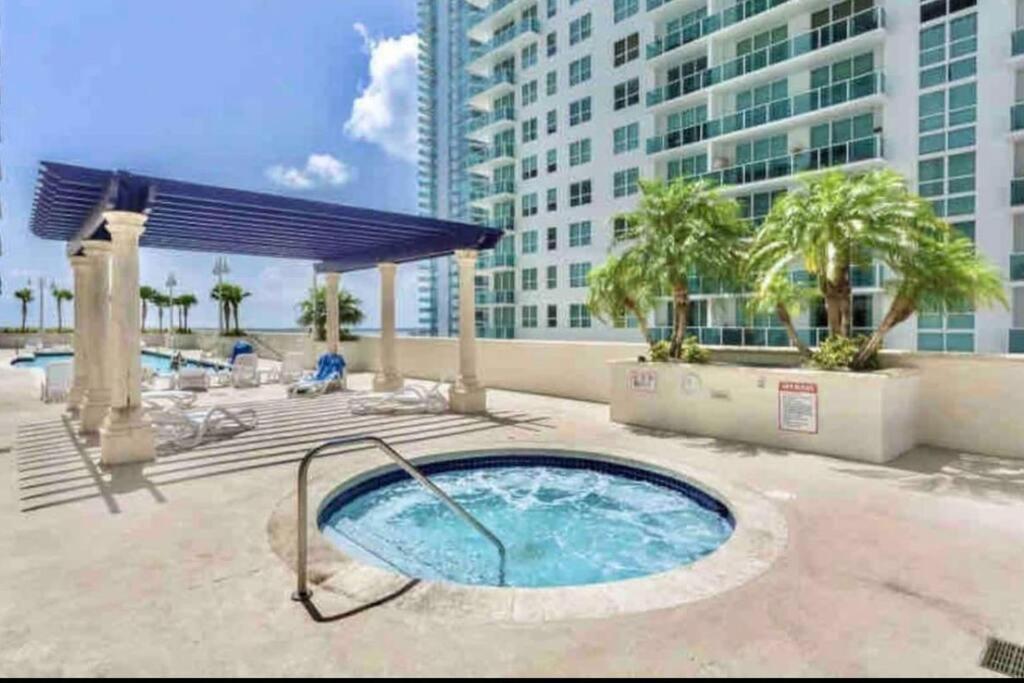 شقة Ocean View 35Th Floor, In The Heart Of ميامي المظهر الخارجي الصورة
