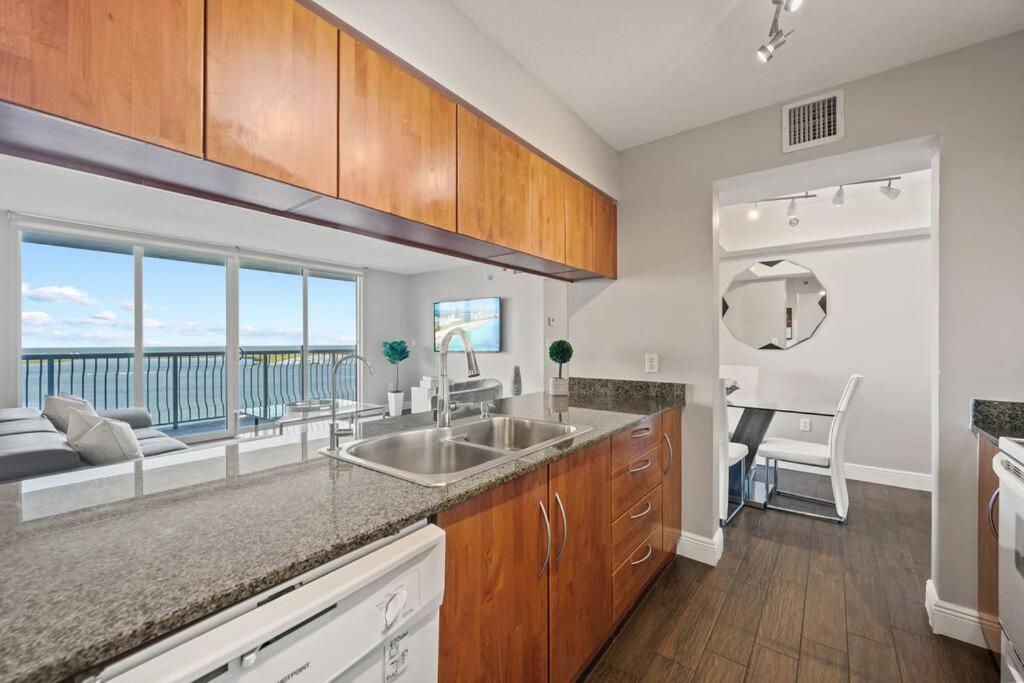 شقة Ocean View 35Th Floor, In The Heart Of ميامي المظهر الخارجي الصورة